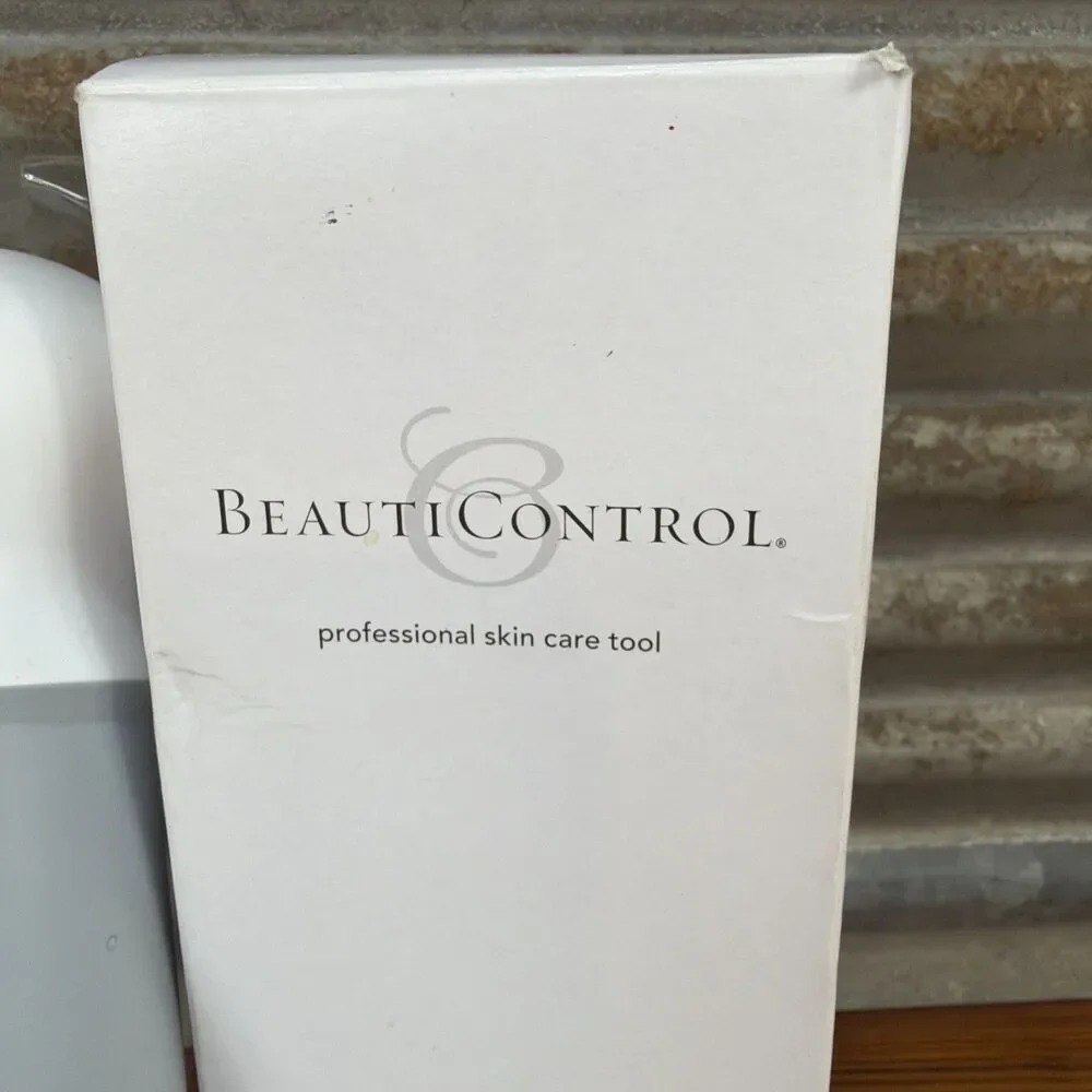 BeautiControl Professional Skin Care Tool Exfoliating Buffer with Brush Set